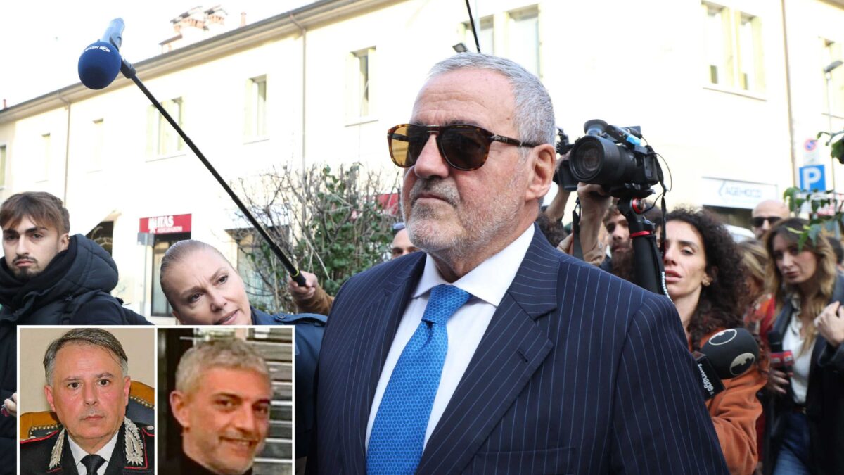 Metodo «Squadretta» contro i nemici. Esposti anonimi per farli fuori
