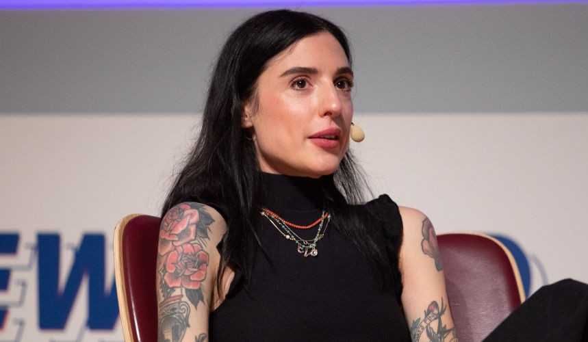 Indagate per stalking e molestie le paladine del femminismo nostrano