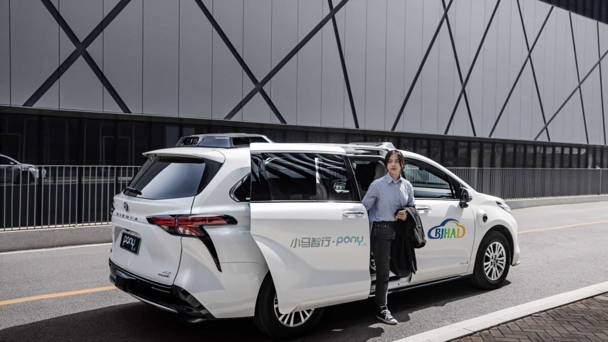 Stellantis si allea con i rivali cinesi per creare i robotaxi che invaderanno l’Ue