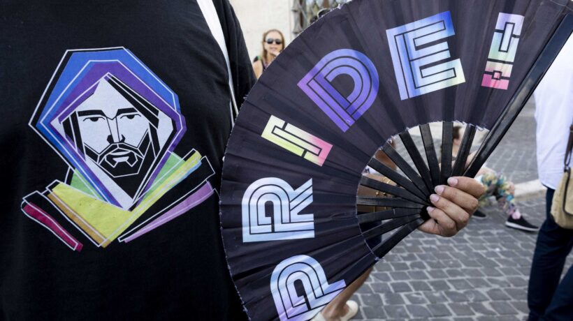 «Avvenire» sceglie i trans, non la vita
