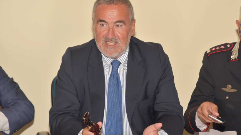 Il metodo «Squadretta» con i politici. «Soffiate e blitz per dettare legge»