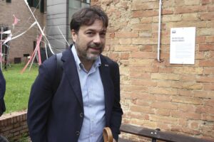 L’inquisitore via Skype che giudica dal tinello