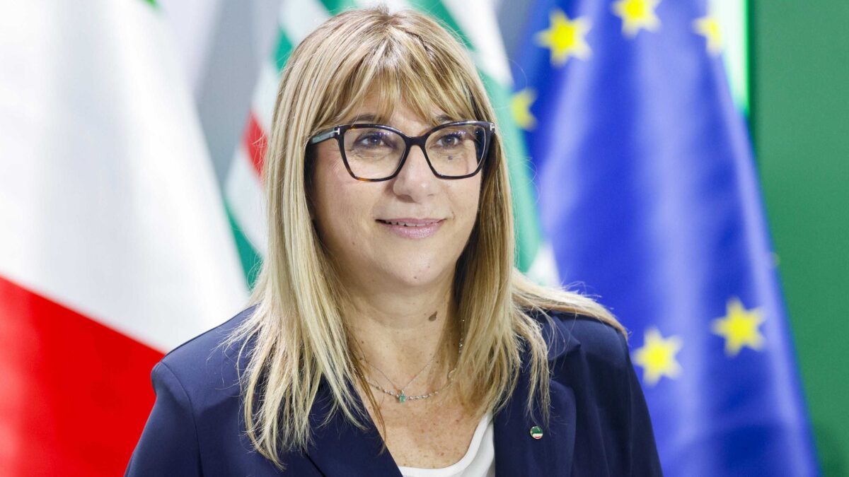 «Manovra giusta per alzare i salari. Si può migliorare, la Uil sta con noi?»