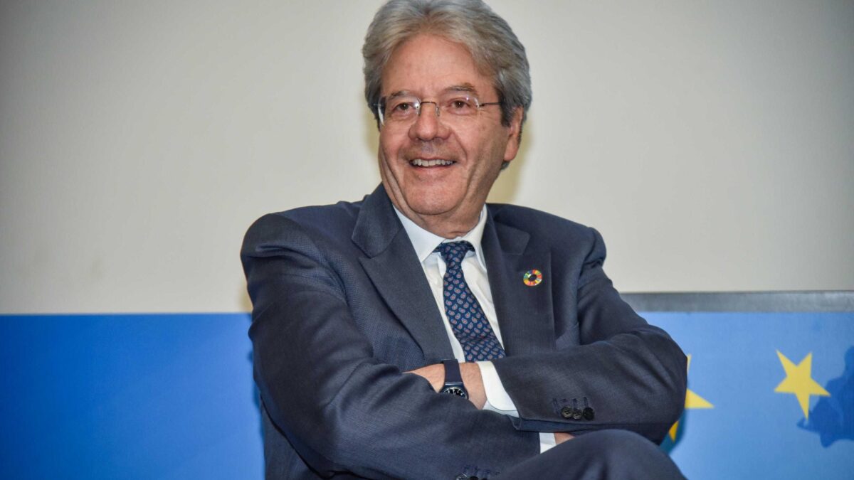 Gentiloni allarmato per l’industria distrutta dalle sue strategie verdi
