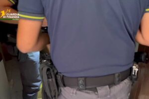 Colpo della GdF al contrabbando: sequestrati oltre 11 milioni di prodotti da fumo