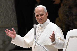 Papa Leone non assolve i sindacati: «Incapaci di difendere i poveri»