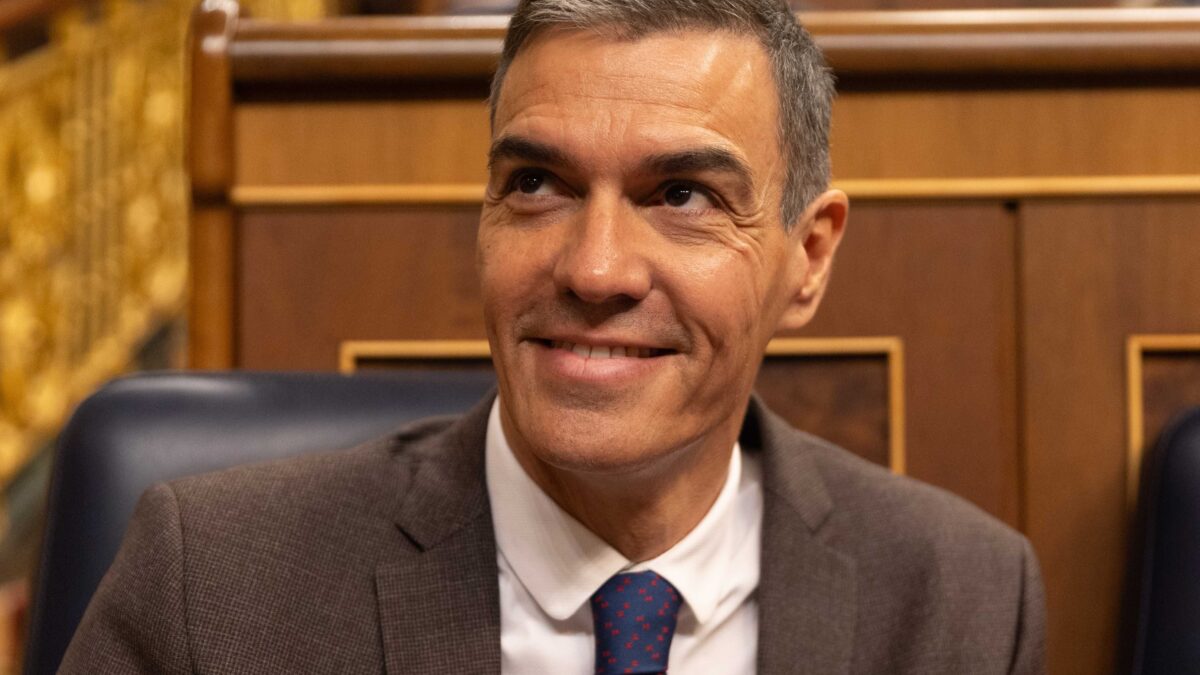 Sánchez paga pegno agli alleati: odio verso Madrid e antifascismo